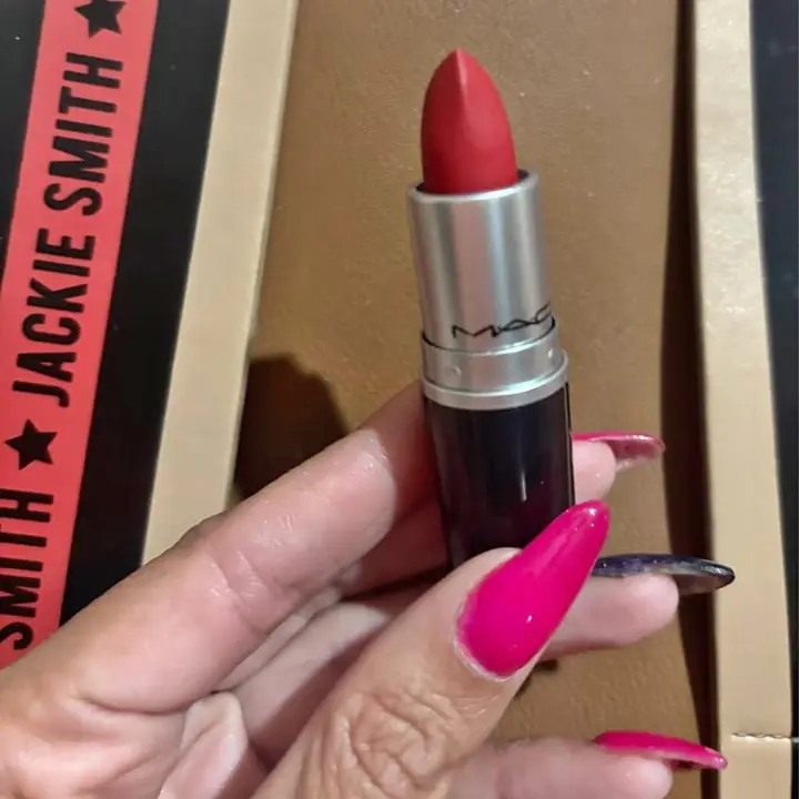 Labial mate barra Mac ! Envíos o entregas personales