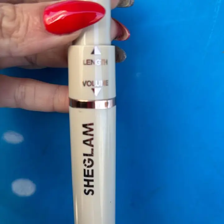 Rimel 4d y 7d Sheglam ! Dos en uno