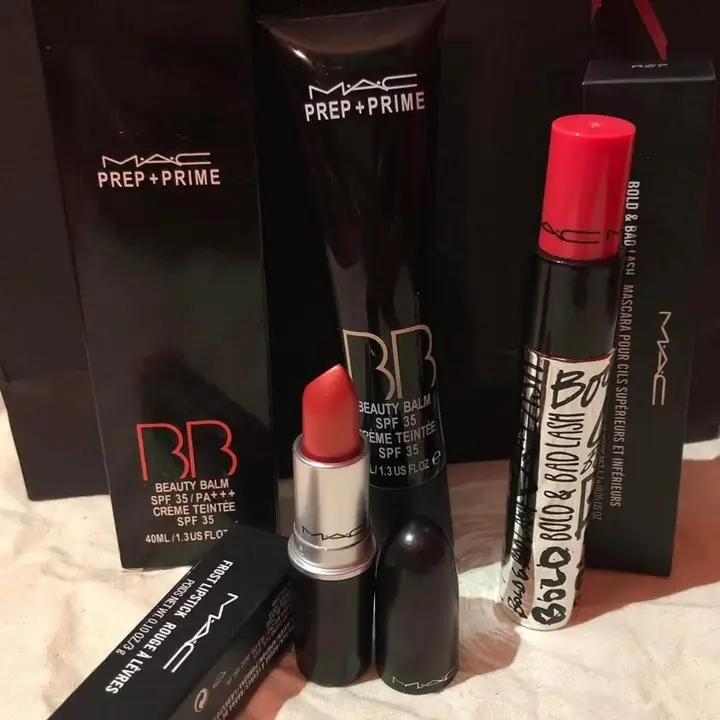Rimel bold large effect + base mate bb cream + labial mate barra ! Todos los tonos