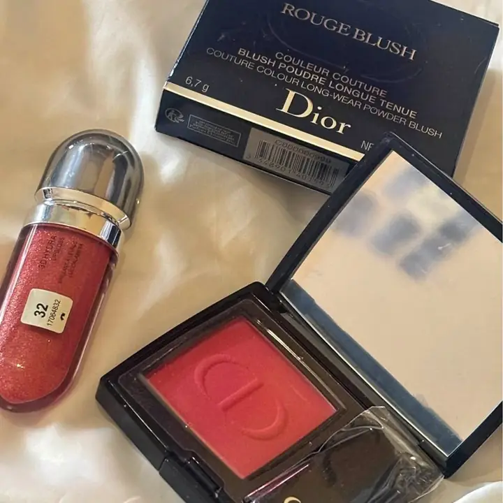 Rubor Dior + base mineralize + gloss kiko envíos o entregas personales
