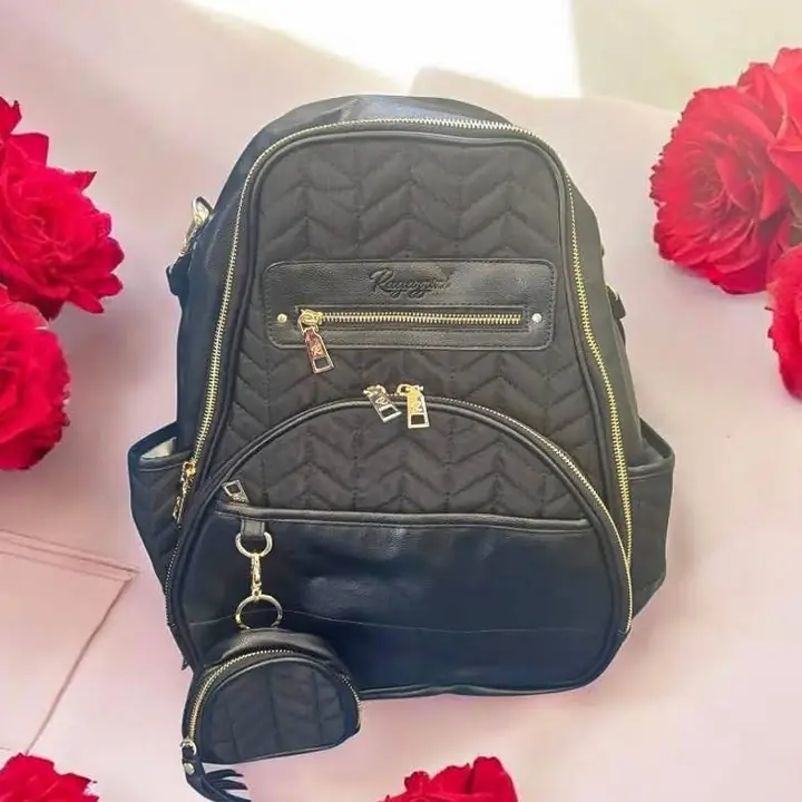 Mochilas eco cuero de ragazzini envíos o entregas personales!