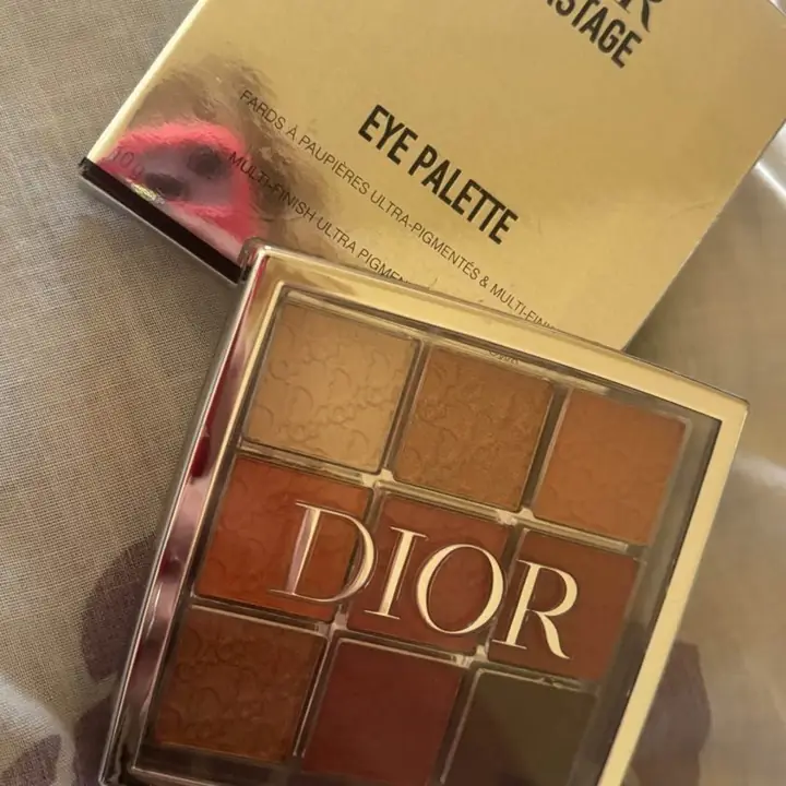 Paleta de sombra Dior + gloss 004 coral