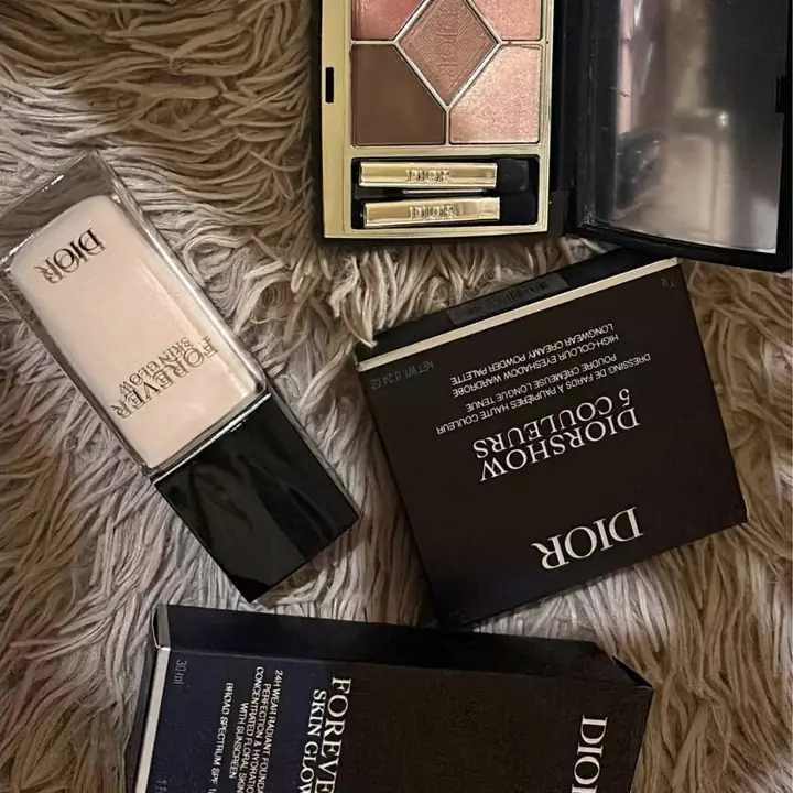 Paleta de sombras + base Forever glow tono claro n0
