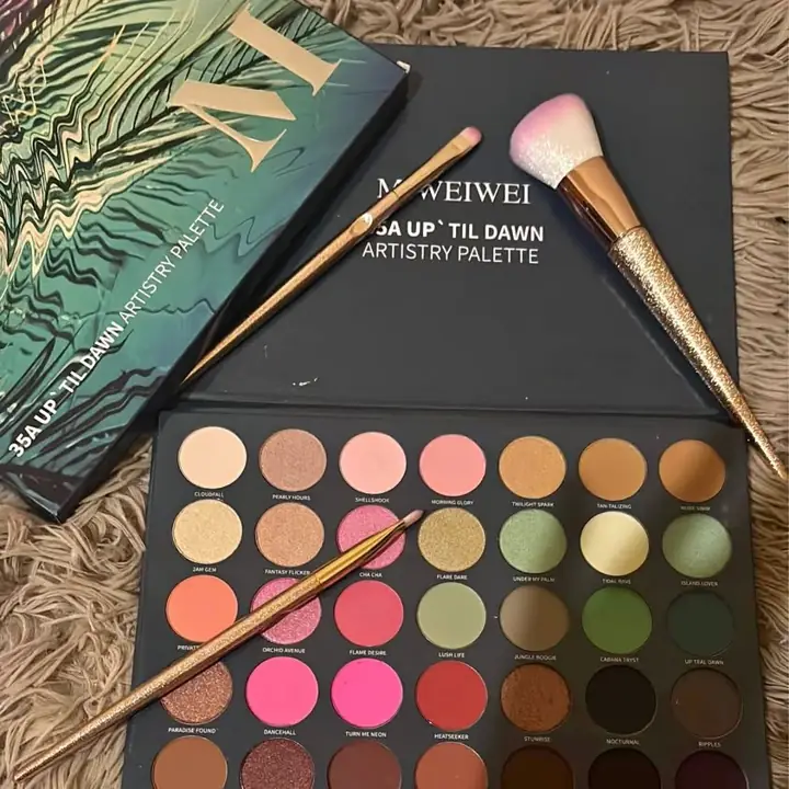 Paleta profesional de Morphe + brochas de regalo