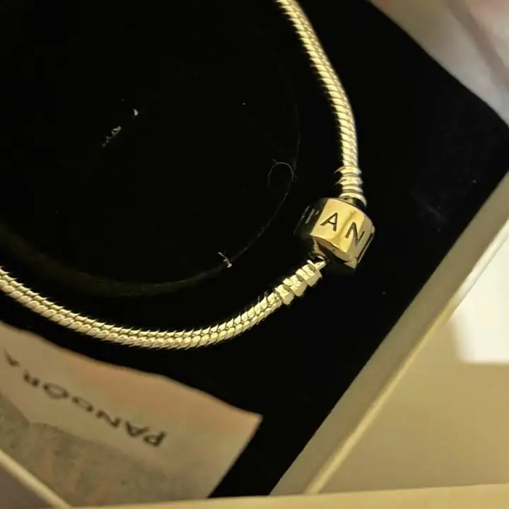 Box completo pandora sellado ! Pulsera + Charms + anillo con piedra !