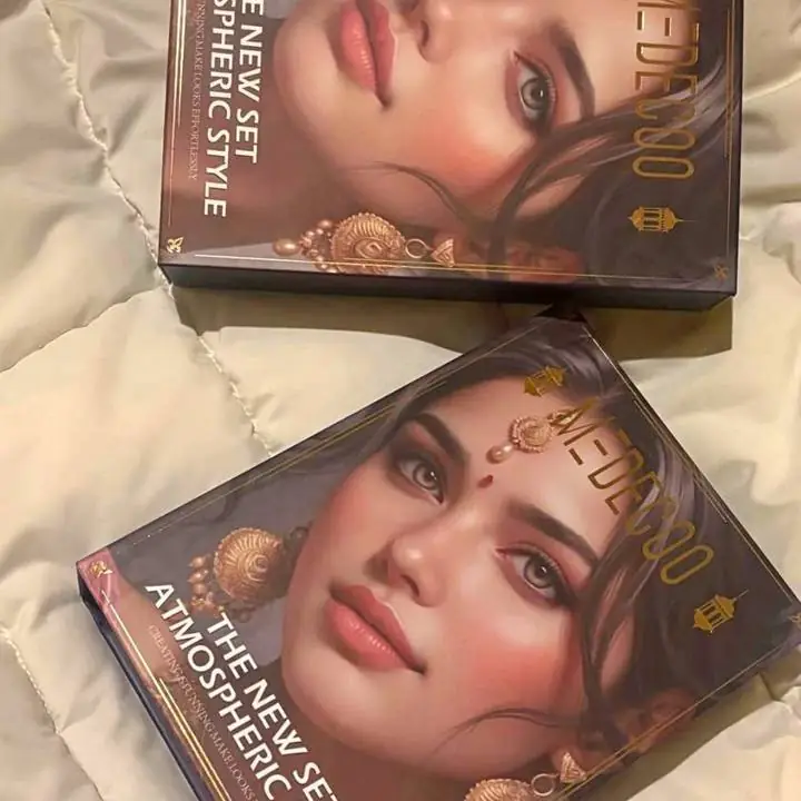 Book profesional completo de maquillaje + brochas de regalo !