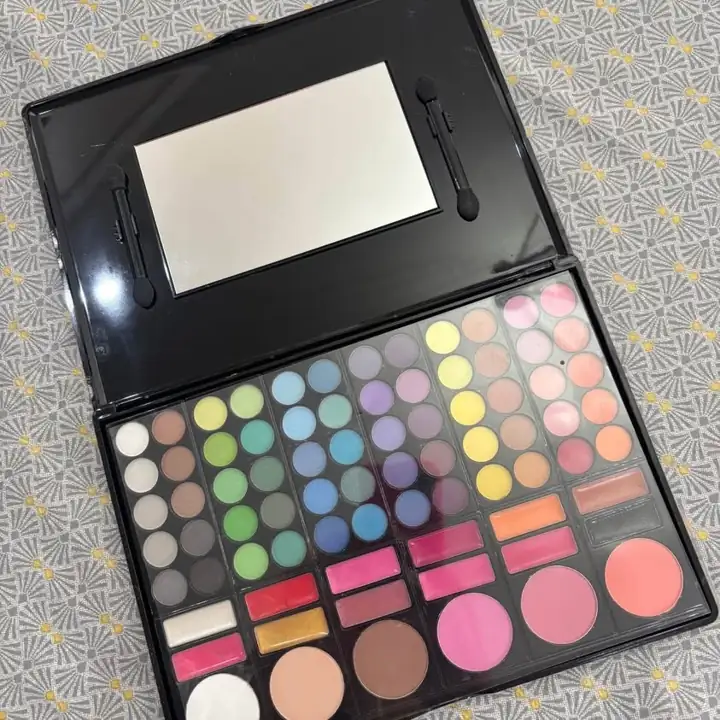 Paleta profesional de Mac 78 tonos ! Sombras labiales correctoras rubor