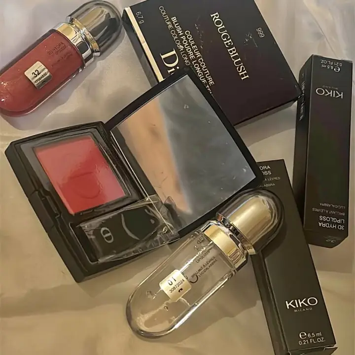 Rubor Dior + gloss de kiko x dos unidad !
