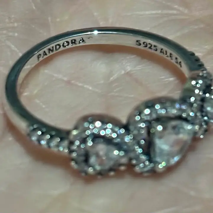 Anillo talle 17 sin uso en su caja ideal para regalar