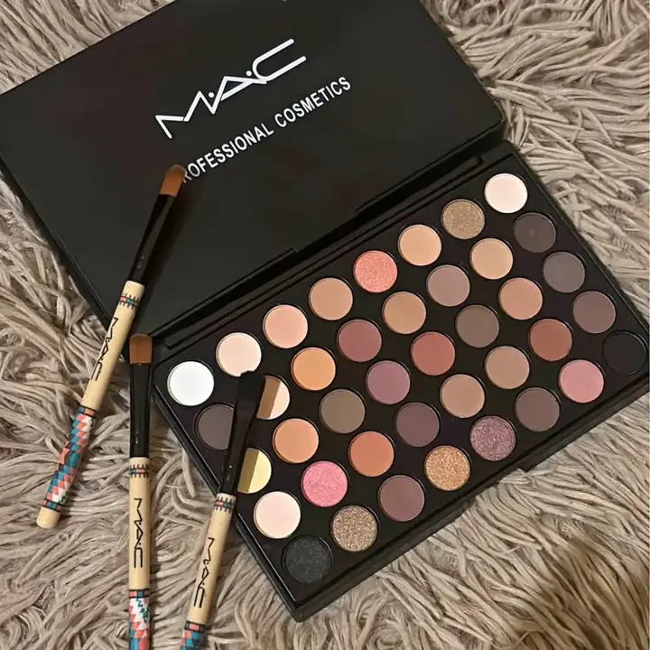 Paleta profesional 40 tonos + brochas de regalo !