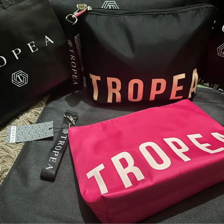 Monedero cartera de mano grande ! Tropea original con su bolsa