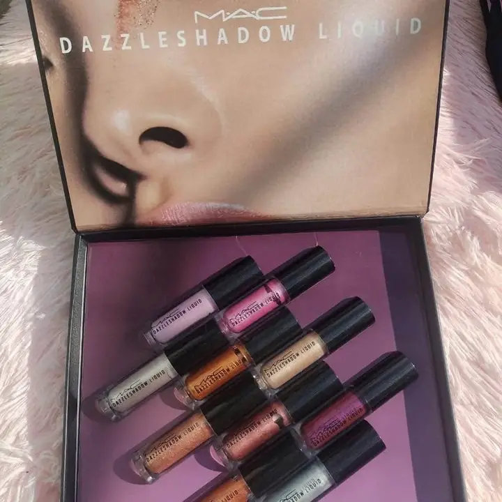 Lanzamiento estuche de sombras de colores !
