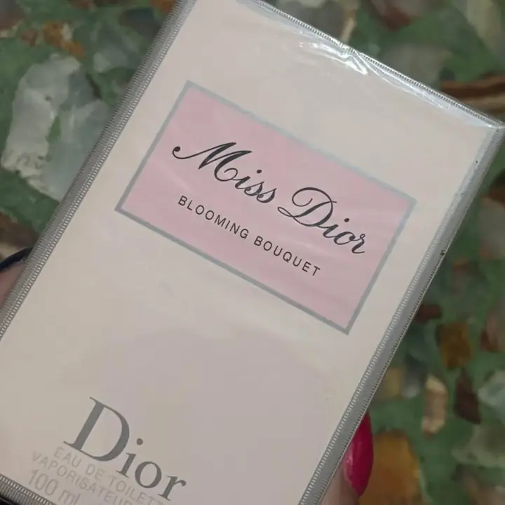 Stracto 100 ml miss Dior !