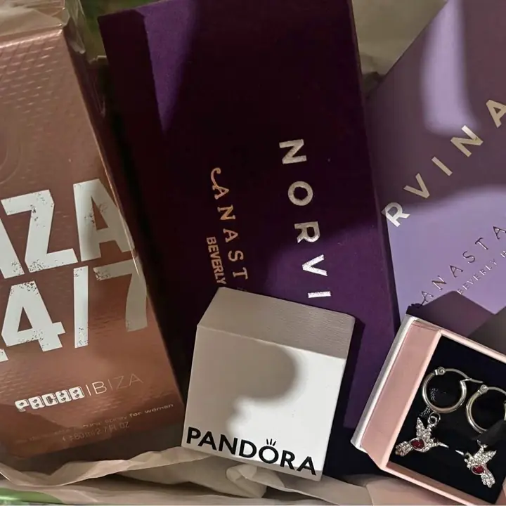 Combo de Stracto 100 ml + aros de Pandora + paleta de Anastacia ! Envíos o entregas personales