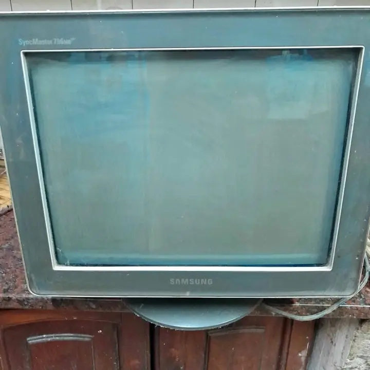 Monitor con accesorios
