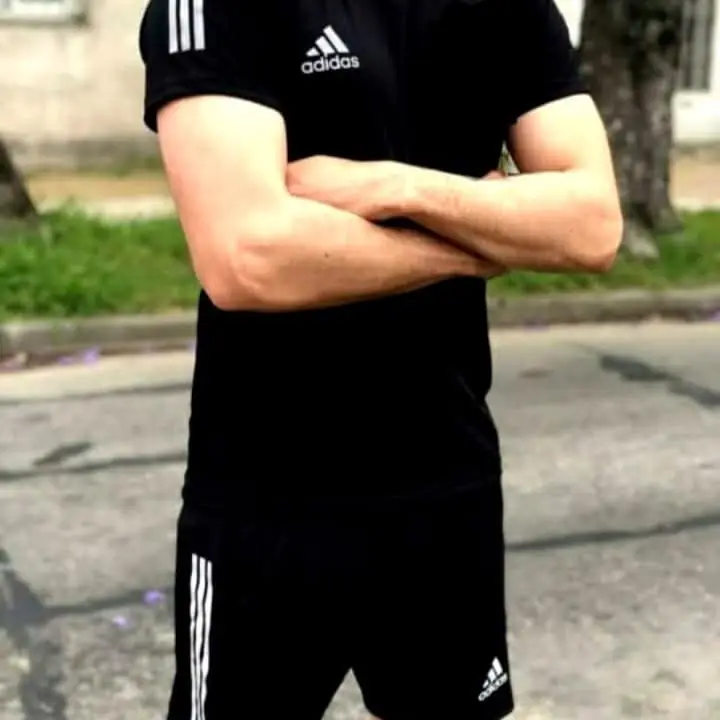 Conjuntos, remeras y short de hombre