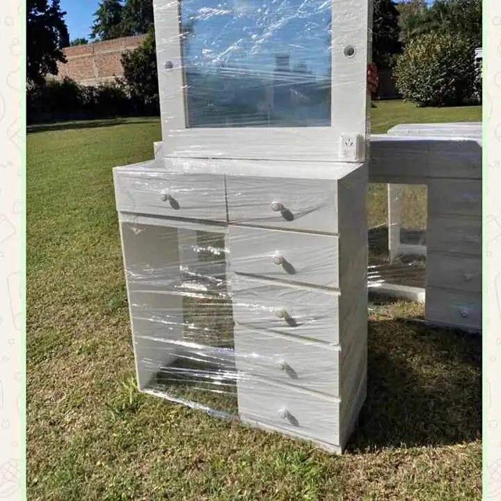Somos fabricantes de muebles Hollywood
