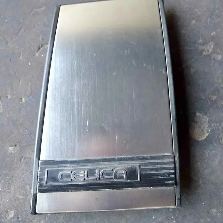 Moldura de parante Toyota Celica(lado derecho)