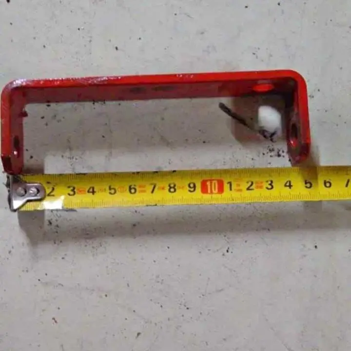 Soporte de alternador Ford f100 v8 $9000 se retira por mataderos