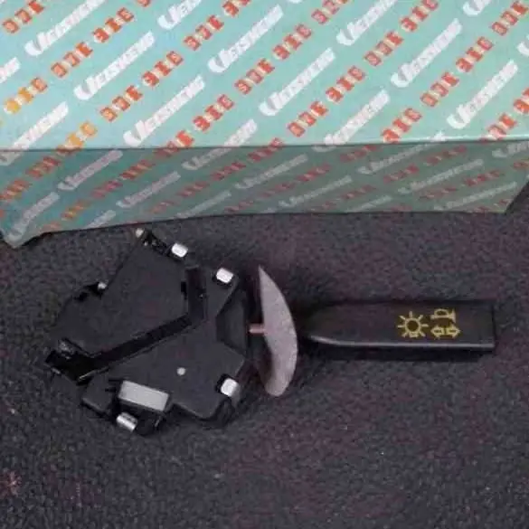 Llave luces Renault 21