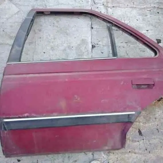 Puerta trasera izquierda Peugeot 405 $65000