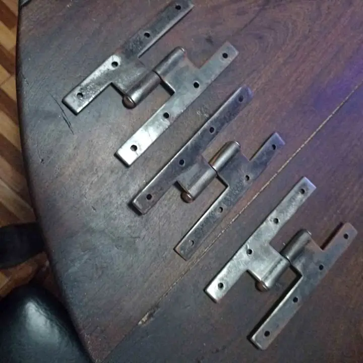 Bisagras de puertas