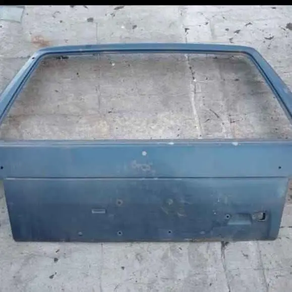 Tapa de baúl Fiat uno muy buena , $25000 soy de mataderos caba