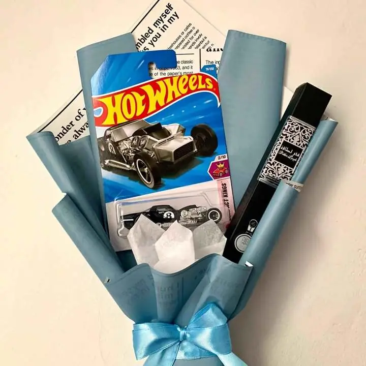 Ramo HOTWHEELS perfume+auto