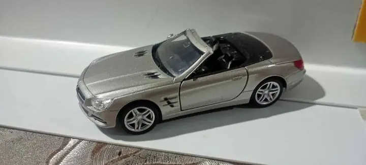 Autos esc 1/43 y 1/32 a 10.000$ c/ u Lanus este cel