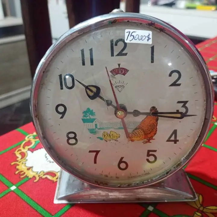 Reloj antiguo de los 70 Lanus este cel c reserva con seña