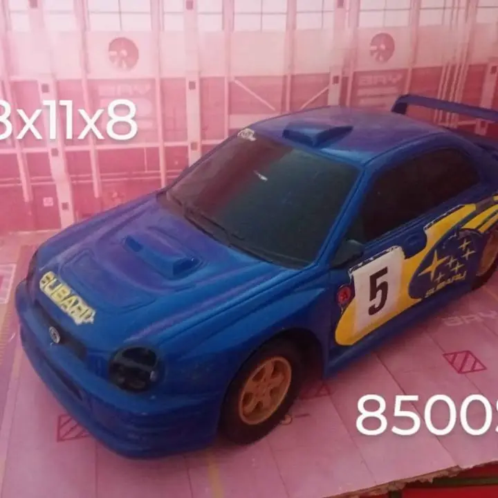 Auto de acrílico es grande Lanus este cel c reserva con seña