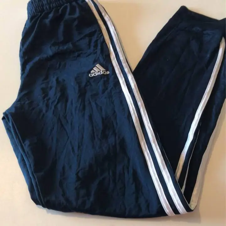 Pantalón deportivo talle S