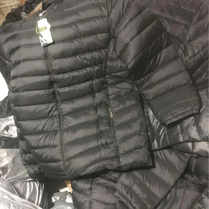Camperas unisex solo color negra