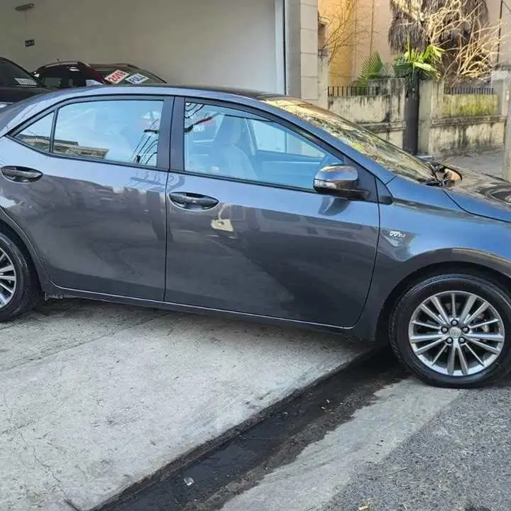 Toyota corolla XEI MT 2017