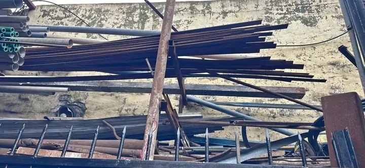 Planchuelas hierros y caños