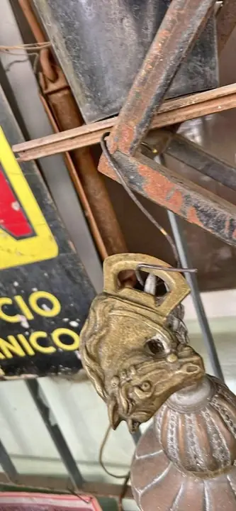 Desatador de bronce