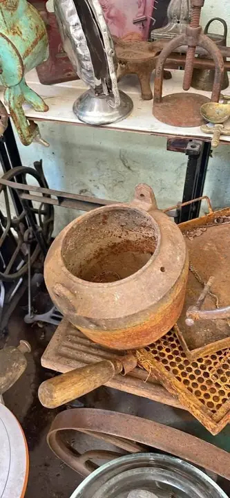 Olla chica de fundición
