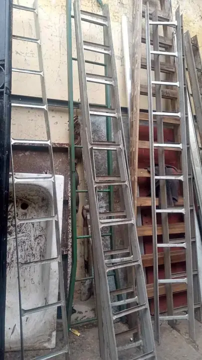 Escaleras de metales