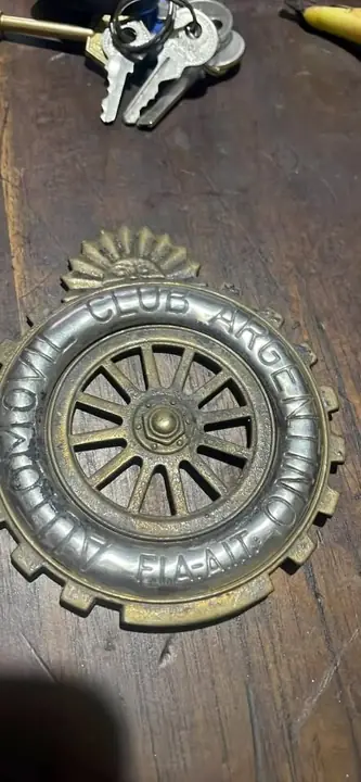Escudo automovil club argentino
