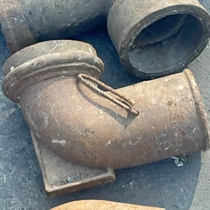 Codo de fundición 4 pulgadas