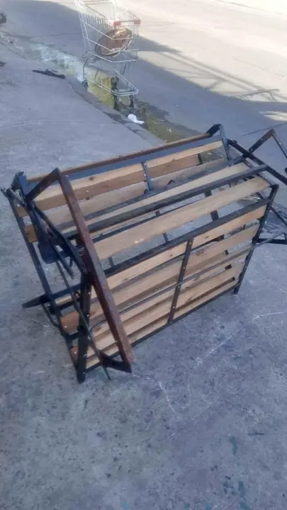 Cama plegable cómo nueva