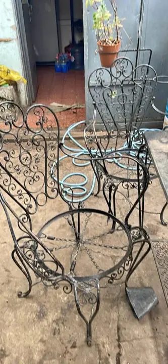 Par de sillones de hierro forjado