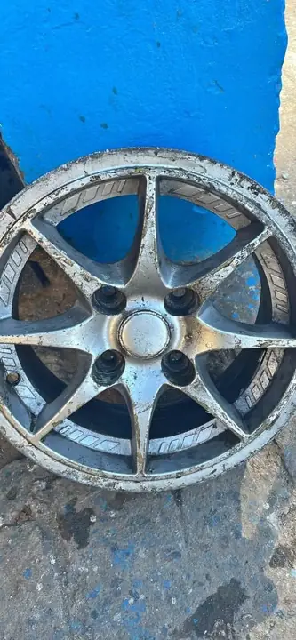 Llantas aliacion solo 1