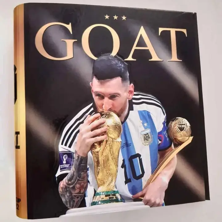 Carpeta escolar N°3 con ganchos argentina campeon del mundo