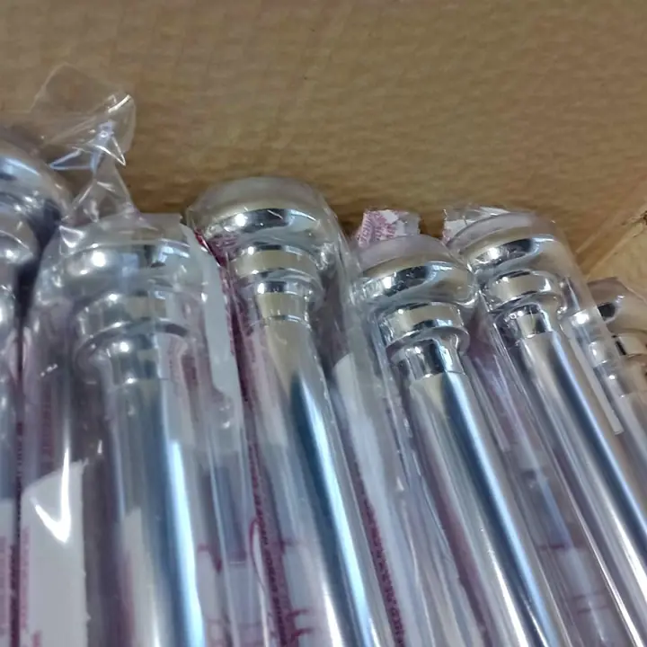 Barral extensible para cortina de Baño en plata
