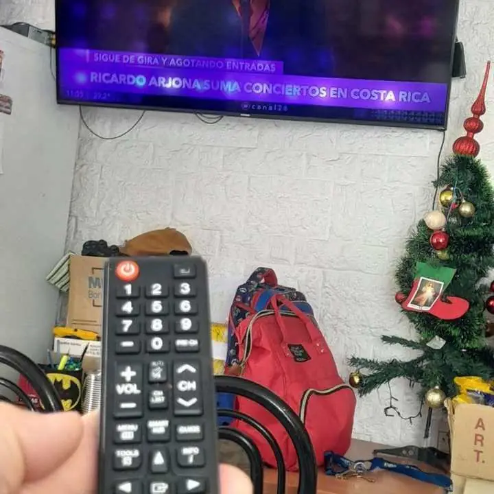 TV LED Samsung $160000 leer foto