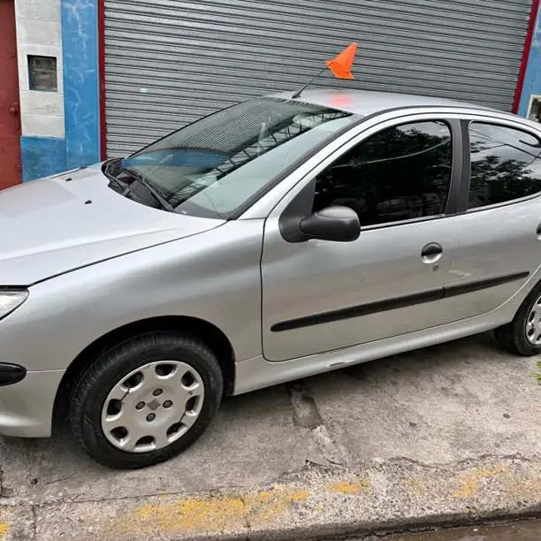 Peugeot 206 2012 full Naftero!
