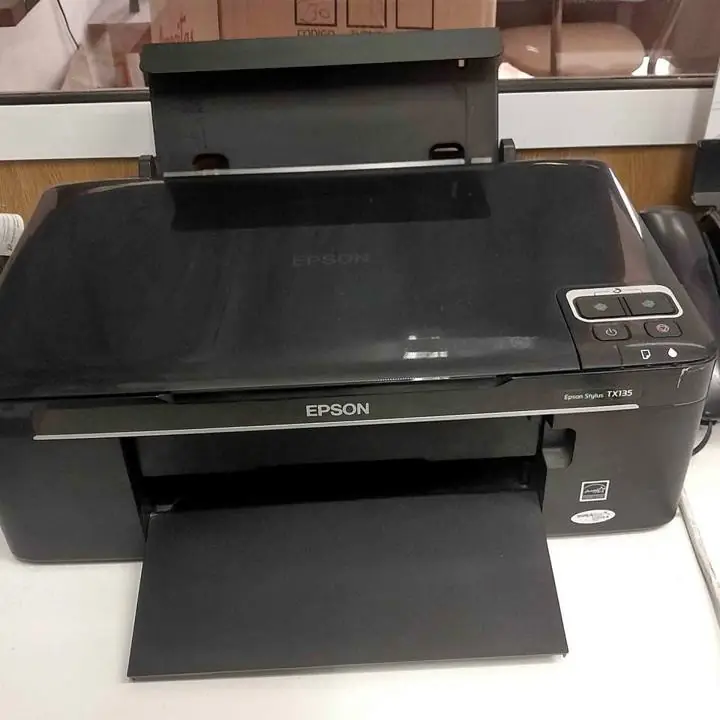 Vendo Impresora Color Epson Stylus TX 135