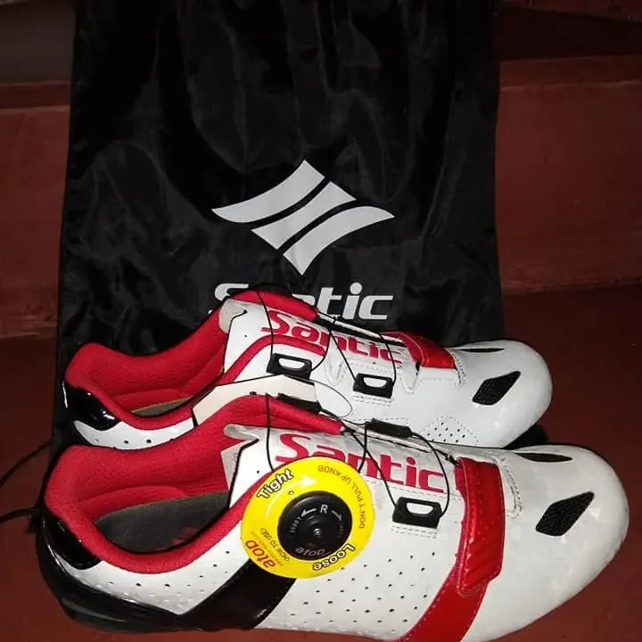Zapatos ciclistas santic carbono