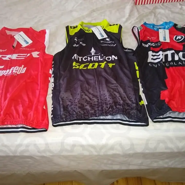 Jersey sin mangas talles L